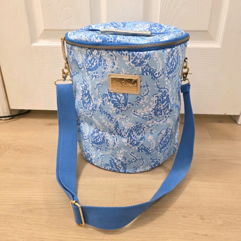 Lilly Pulitzer Blue White Adjustable Crossbody Strap Bucket Cooler Bag Medium